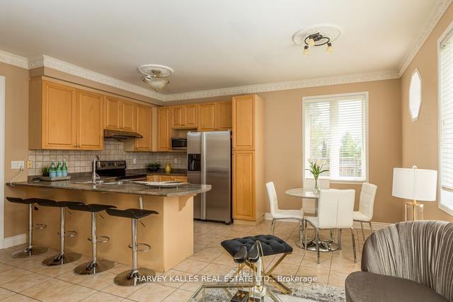 13 Thomas Bales Dr, House detached with 4 bedrooms, 4 bathrooms and 3 parking in Markham ON | Image 5