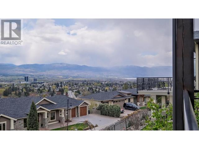 732 Traditions Crescent, House detached with 4 bedrooms, 2 bathrooms and 3 parking in Kelowna BC | Image 33