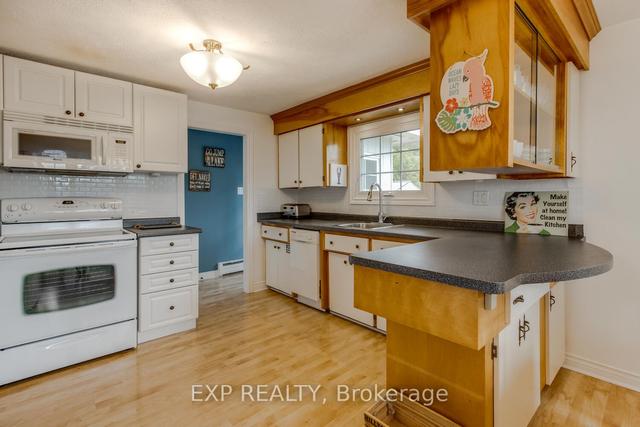 304 Champlain Rd, House detached with 3 bedrooms, 2 bathrooms and 4 parking in Penetanguishene ON | Image 7