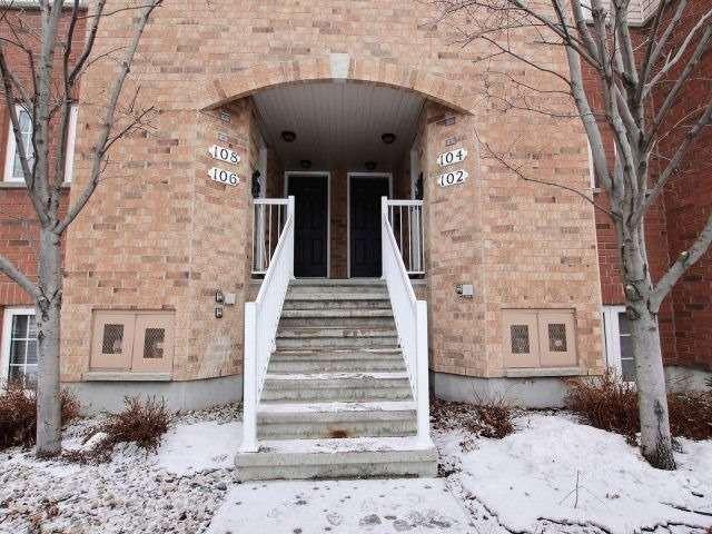 104 Steele Park Pvt, Townhouse with 2 bedrooms, 2 bathrooms and 1 parking in Ottawa ON | Image 2