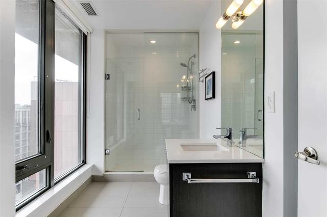 ph 5 - 32 Camden St, Condo with 2 bedrooms, 2 bathrooms and 1 parking in Toronto ON | Image 13