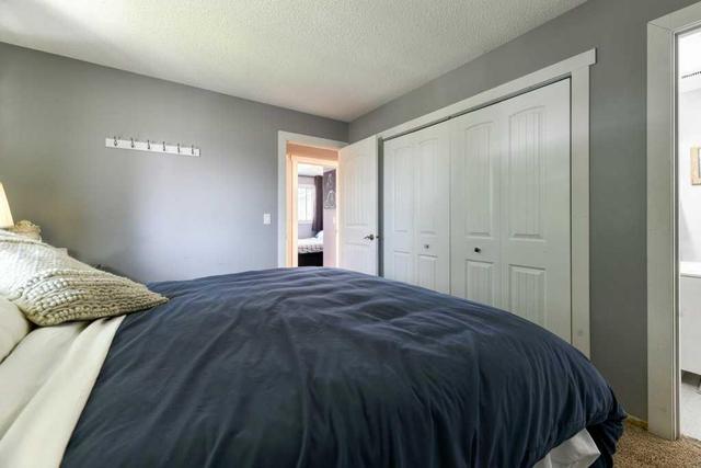 15 Sunhurst Court Se, House detached with 3 bedrooms, 1 bathrooms and null parking in Calgary AB | Image 23