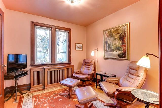 6 Old Mill Terr, House detached with 4 bedrooms, 3 bathrooms and 7 parking in Toronto ON | Image 27
