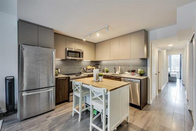 th14 - 10 Brin Dr, Townhouse with 3 bedrooms, 2 bathrooms and 1 parking in Toronto ON | Image 28