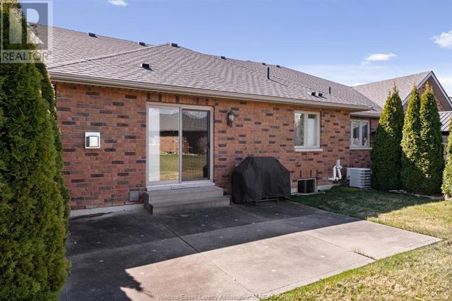 1032 Gabrieau, House attached with 2 bedrooms, 2 bathrooms and null parking in LaSalle ON | Image 30