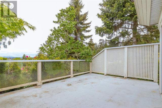 4403 Emily Carr Dr, House detached with 3 bedrooms, 3 bathrooms and 3 parking in Saanich BC | Image 42