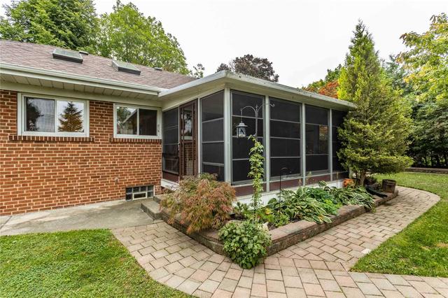 28 Guildcrest Dr, House detached with 3 bedrooms, 3 bathrooms and 8 parking in Toronto ON | Image 20