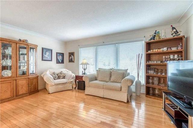 6581 Dorchester Rd, House detached with 3 bedrooms, 3 bathrooms and 8 parking in Niagara Falls ON | Image 5