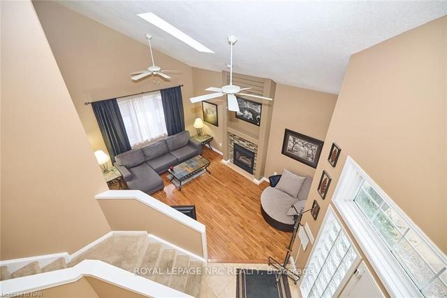 8605 Bell Cres, House detached with 3 bedrooms, 3 bathrooms and 4 parking in Niagara Falls ON | Image 10