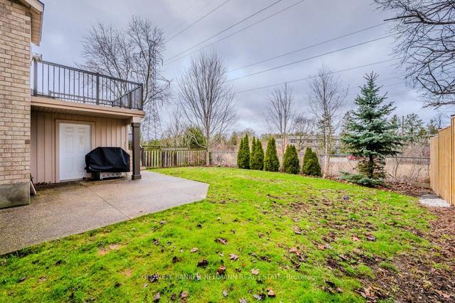 27 Pacific Pl, House detached with 2 bedrooms, 3 bathrooms and 4 parking in Guelph ON | Image 29