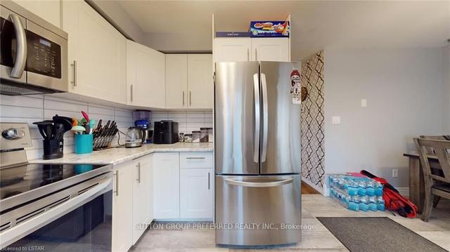 107 Walmer Gdns, House detached with 3 bedrooms, 3 bathrooms and 3 parking in London ON | Image 4