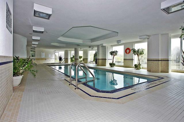 1203 - 300 Bloor St E, Condo with 2 bedrooms, 2 bathrooms and 1 parking in Toronto ON | Image 2