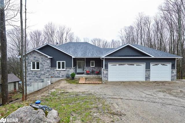 545 Mount St. Louis Rd. West Road, House detached with 3 bedrooms, 2 bathrooms and 8 parking in Oro Medonte ON | Image 1