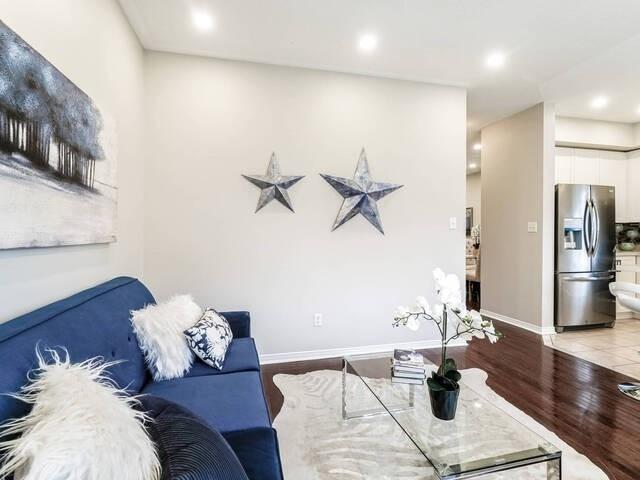 32 Jordensen Dr, House semidetached with 4 bedrooms, 4 bathrooms and 2 parking in Brampton ON | Image 3