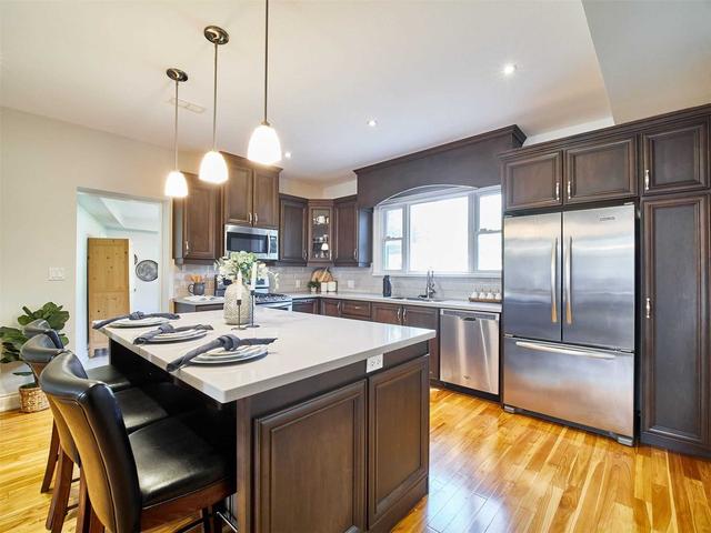 97 Church St S, House detached with 3 bedrooms, 4 bathrooms and 14 parking in Ajax ON | Image 4