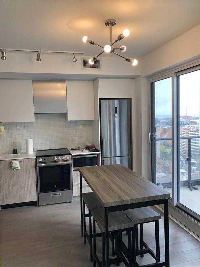 2505 - 251 Jarvis St, Condo with 2 bedrooms, 1 bathrooms and 0 parking in Toronto ON | Image 6