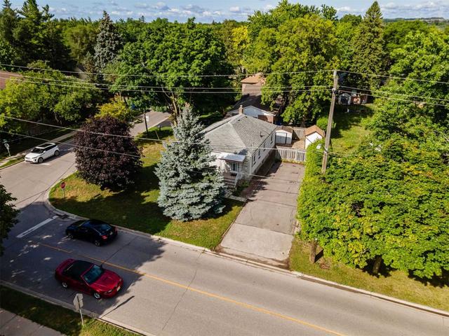 164 Lucas St, House detached with 2 bedrooms, 2 bathrooms and 6 parking in Richmond Hill ON | Image 12