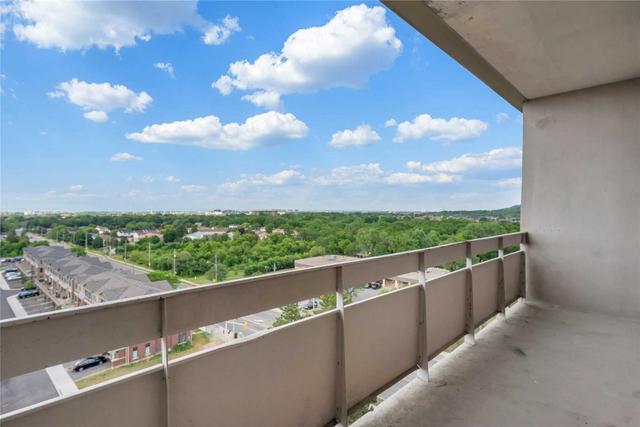 1004 - 15 Albright Rd, Condo with 2 bedrooms, 1 bathrooms and 1 parking in Hamilton ON | Image 11