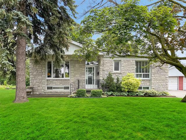 2 Frey Cres, House detached with 2 bedrooms, 2 bathrooms and 8 parking in Toronto ON | Image 1