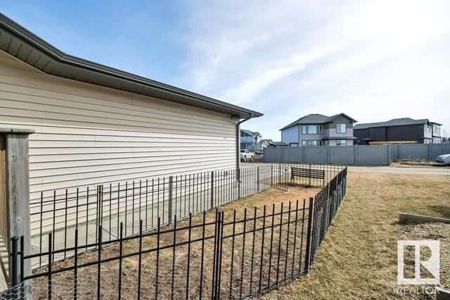 693 Black Stone Bv, House attached with 3 bedrooms, 2 bathrooms and null parking in Leduc AB | Image 41