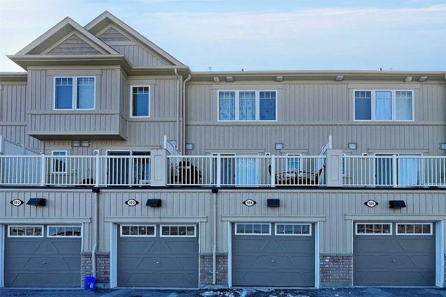 104 - 2500 Hill Rise Crt, Townhouse with 2 bedrooms, 3 bathrooms and 1 parking in Oshawa ON | Image 1