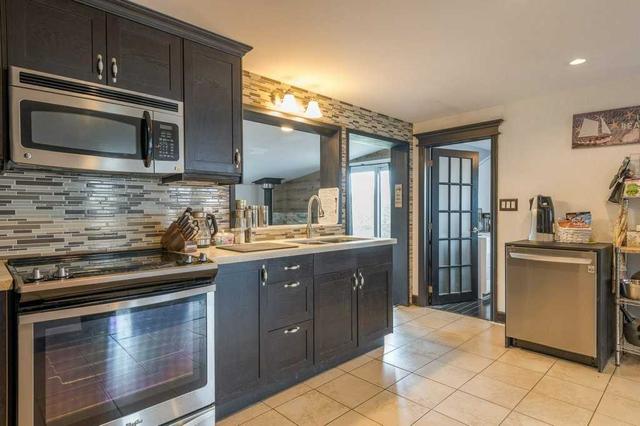 219 Pleasant Point Rd, House detached with 2 bedrooms, 1 bathrooms and 6 parking in Kawartha Lakes ON | Image 6