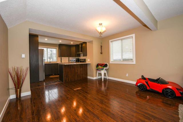 80 Martindale Close Ne, House detached with 5 bedrooms, 2 bathrooms and 2 parking in Calgary AB | Image 4