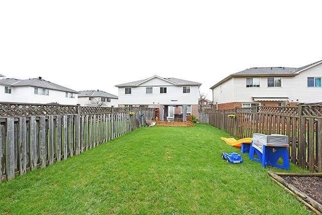 7 Southwell Pl, House semidetached with 3 bedrooms, 3 bathrooms and 3 parking in Brampton ON | Image 18