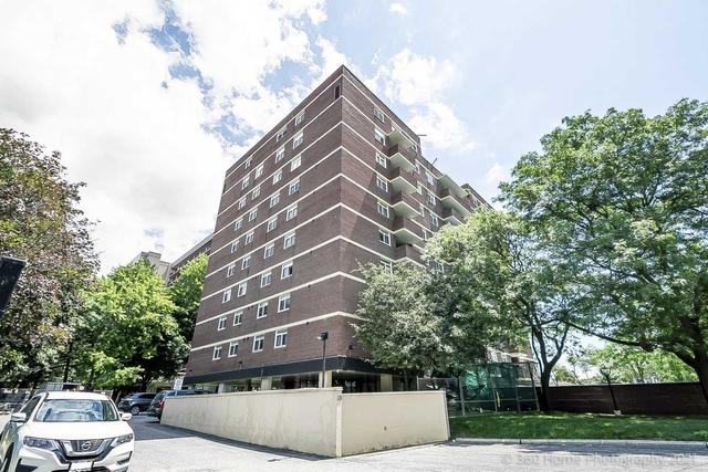 801 - 40 Chichester Pl, Condo with 2 bedrooms, 2 bathrooms and 1 parking in Toronto ON | Image 1