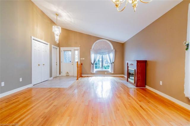 8145 Woodsview Crescent, House detached with 3 bedrooms, 2 bathrooms and 4 parking in Niagara Falls ON | Image 28