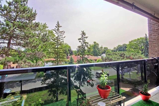 112 - 50 Scarborough Golf Clu Rd, Townhouse with 3 bedrooms, 2 bathrooms and 1 parking in Toronto ON | Image 11