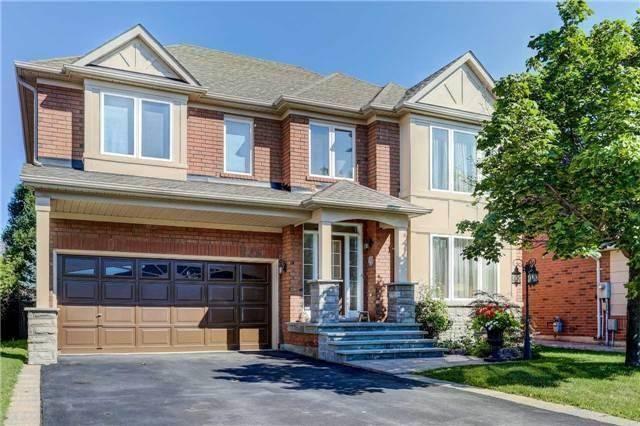 3638 Forest Bluff Cres, House detached with 4 bedrooms, 3 bathrooms and 2 parking in Mississauga ON | Image 1