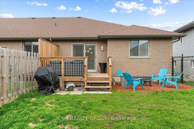 47 Liberty Cres, House attached with 2 bedrooms, 2 bathrooms and 3 parking in Quinte West ON | Image 33