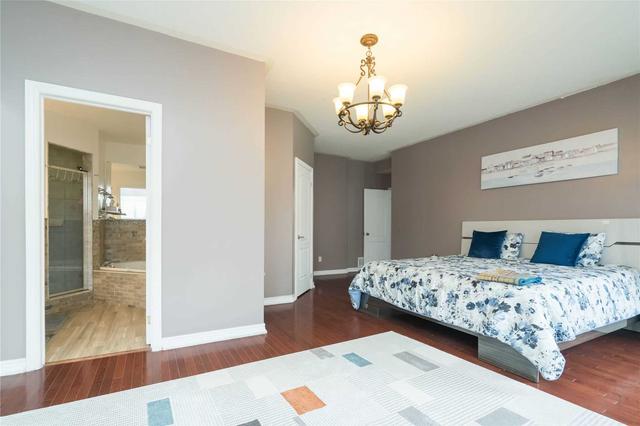1758 Spartan Crt, House detached with 4 bedrooms, 6 bathrooms and 8 parking in Pickering ON | Image 2