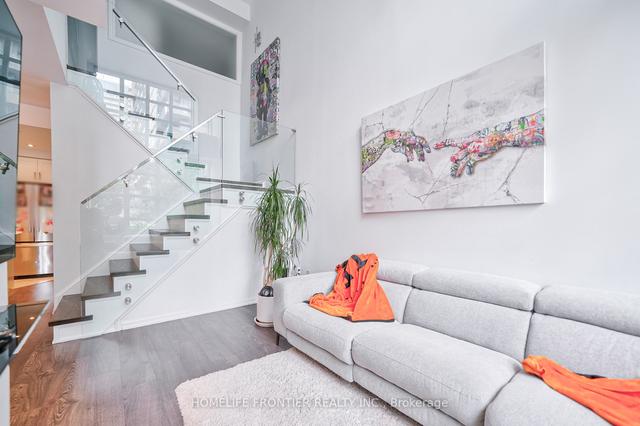 th77b - 85 East Liberty St, Townhouse with 2 bedrooms, 2 bathrooms and 1 parking in Toronto ON | Image 16
