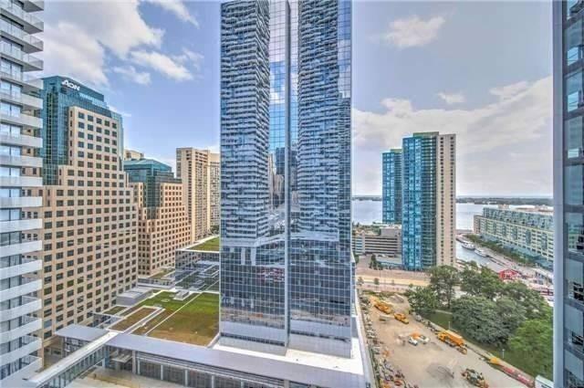 2110 - 100 Harbour St, Condo with 3 bedrooms, 2 bathrooms and 0 parking in Toronto ON | Image 10