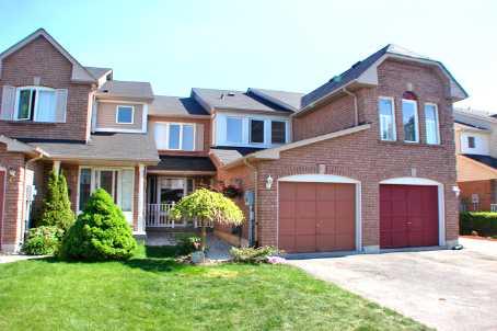 86 Vail Meadows Cres, House attached with 3 bedrooms, 3 bathrooms and 2 parking in Clarington ON | Image 1