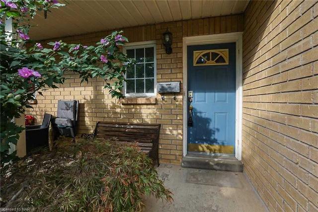 186 Dorothy St, House attached with 3 bedrooms, 3 bathrooms and 3 parking in St. Catharines ON | Image 12