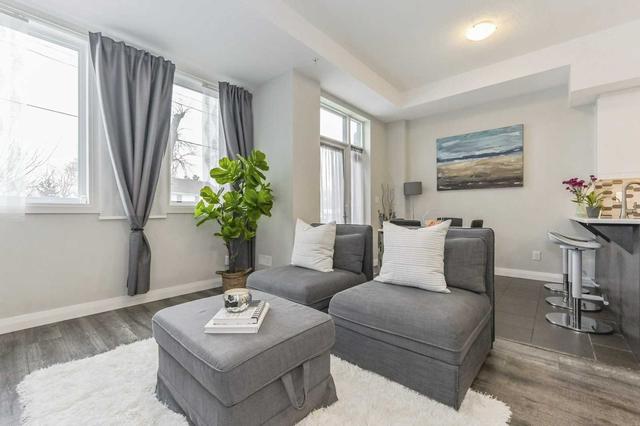 at2 - 53 Arthur St S, Townhouse with 2 bedrooms, 3 bathrooms and 1 parking in Guelph ON | Image 7