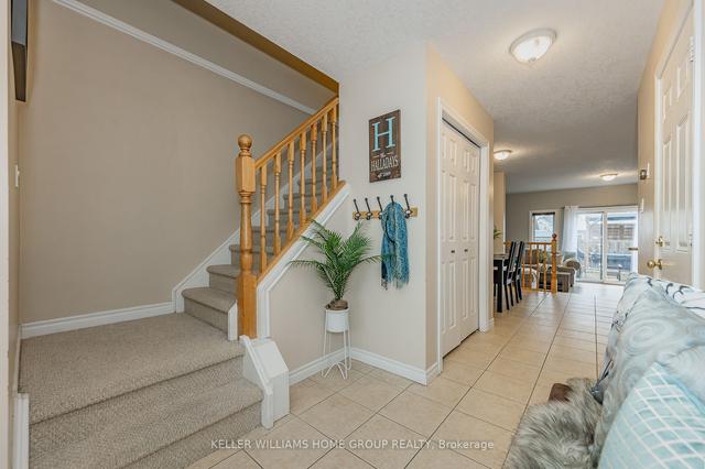 42 Atto Dr, House detached with 3 bedrooms, 3 bathrooms and 3 parking in Guelph ON | Image 36