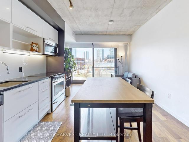 320 - 51 Trolley Cres, Condo with 1 bedrooms, 1 bathrooms and 0 parking in Toronto ON | Image 5