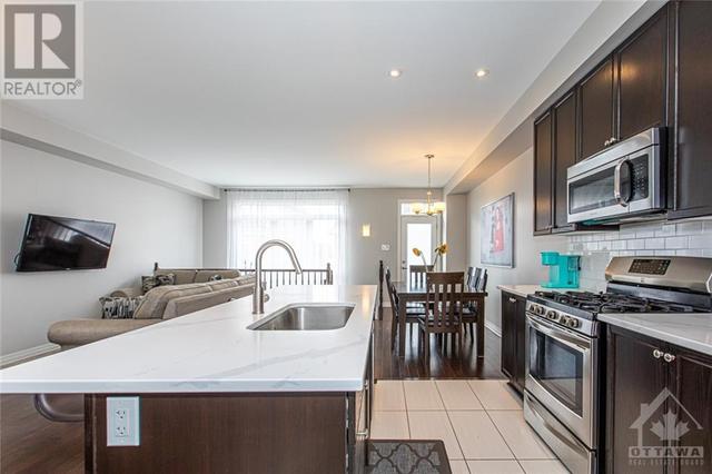 311 Tulum Crescent, Townhouse with 3 bedrooms, 3 bathrooms and 3 parking in Ottawa ON | Image 14