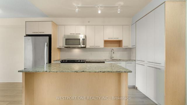 808 - 5 Valhalla Inn Rd, Condo with 1 bedrooms, 1 bathrooms and 1 parking in Toronto ON | Image 35