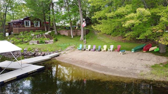 561 Bob's Lake Road, House detached with 2 bedrooms, 2 bathrooms and 14 parking in South Frontenac ON | Image 2