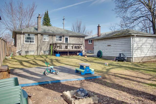 159 Goulding Ave, House detached with 3 bedrooms, 2 bathrooms and 5 parking in Toronto ON | Image 38