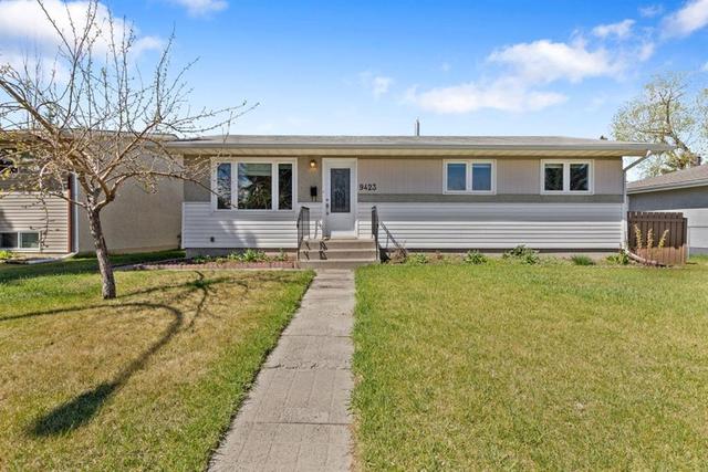 9423 Allison Drive Se, House detached with 5 bedrooms, 2 bathrooms and 2 parking in Calgary AB | Card Image