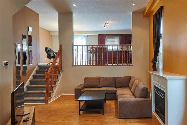 684 Wild Ginger Ave, House detached with 4 bedrooms, 3 bathrooms and 2 parking in Waterloo ON | Image 3