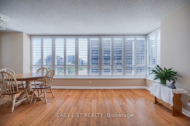 910 - 33 Sheppard Ave, Condo with 2 bedrooms, 2 bathrooms and 1 parking in Toronto ON | Image 29