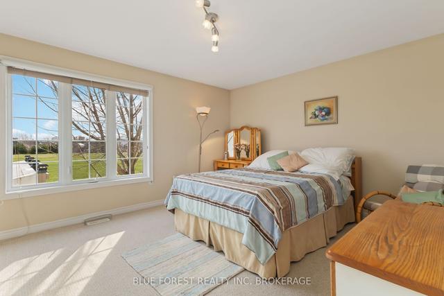 1287 Nicole Ave, House detached with 2 bedrooms, 3 bathrooms and 4 parking in London ON | Image 10