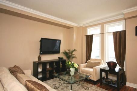 th114 - 107 The Queensway, Townhouse with 3 bedrooms, 4 bathrooms and 2 parking in Toronto ON | Image 2